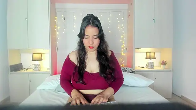 Snapshot of ElaRey_ chatting on April 2026 12:38:01 PM ElaRey online show from April 2026 12:38:01 PM