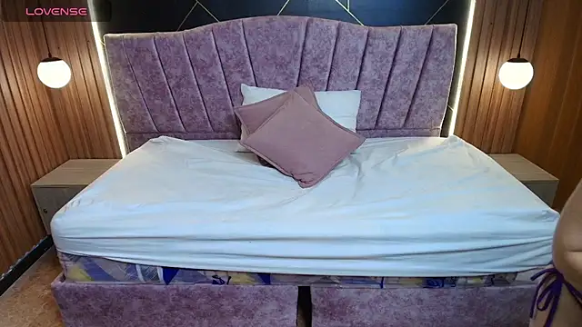 Snapshot of MoriahStorm chatting on March 2026 12:21:01 PM MoriahStorm online show from March 2026 12:21:01 PM