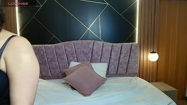 Snapshot of MoriahStorm chatting on March 2026 12:08:01 PM MoriahStorm online show from March 2026 12:08:01 PM