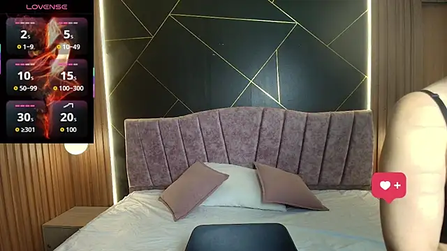 Snapshot of MoriahStorm chatting on March 2026 12:17:02 PM MoriahStorm online show from March 2026 12:17:02 PM