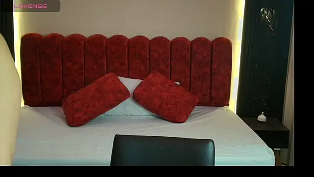 Snapshot of MoriahStorm chatting on April 2026 12:16:02 PM MoriahStorm online show from April 2026 12:16:02 PM