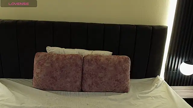 Snapshot of MoriahStorm chatting on April 2026 12:34:02 PM MoriahStorm online show from April 2026 12:34:02 PM