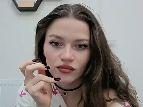 Avelinehowo uwu online show from March 2026 05:51:02 PM