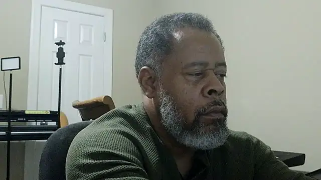 Cleozevo1961 online show from March 2026 08:48:01 PM