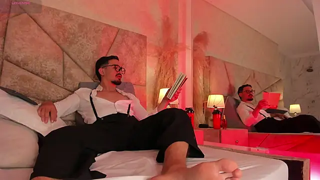 SavageCross1 online show from February 2026 07:45:02 PM