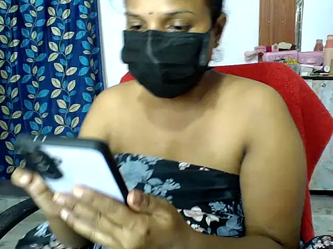 Snapshot of Angel_honeybear_143 chatting on June 2026 10:36:01 PM Angel honeybear 143 online show from June 2026 10:36:01 PM