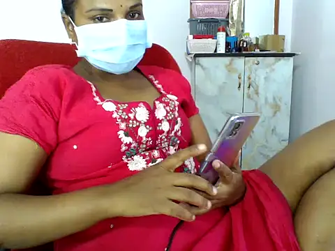 Snapshot of Angel_honeybear_143 chatting on July 2026 08:07:02 AM Angel honeybear 143 online show from July 2026 08:07:02 AM