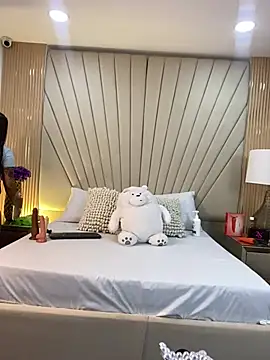 Snapshot of Lorenn_Sweet chatting on March 2026 11:59:02 AM Lorenn Sweet online show from March 2026 11:59:02 AM