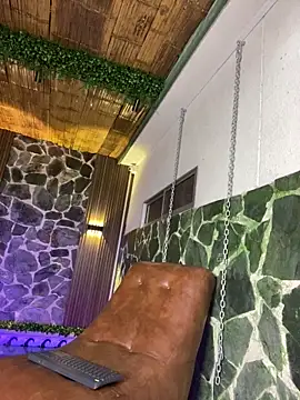 Snapshot of Lorenn_Sweet chatting on March 2026 01:17:01 PM Lorenn Sweet online show from March 2026 01:17:01 PM