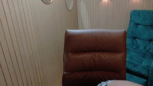 Snapshot of Alessia_Monroe_ chatting on February 2026 01:11:01 PM Alessia Monroe online show from February 2026 01:11:01 PM