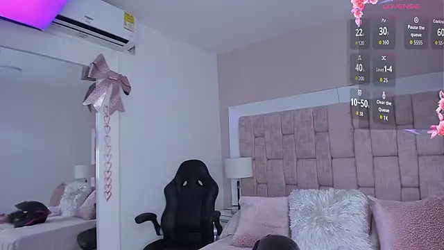 Snapshot of AnniJones chatting on March 2026 03:05:02 PM AnniJones online show from March 2026 03:05:02 PM