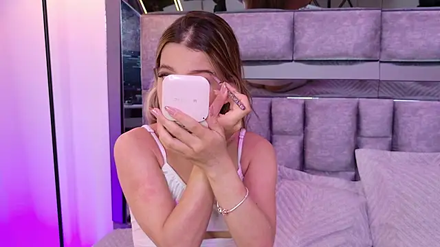 BritnyBlossom online show from March 2026 06:48:02 PM