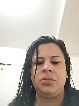 Snapshot of Nahommy_rd chatting on February 2026 02:15:02 PM Nahommy rd online show from February 2026 02:15:02 PM