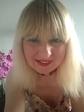 -Nefertiti- online show from April 2026 04:34:01 AM