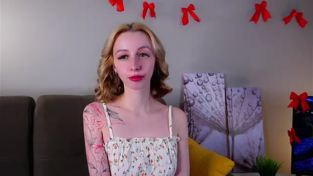 Snapshot of EugeniaEarl chatting on February 2026 12:04:01 PM EugeniaEarl online show from February 2026 12:04:01 PM