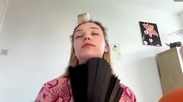 SourMidday online show from April 2026 07:06:02 AM