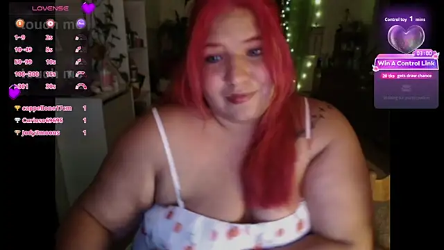 Snapshot of MagicCurves chatting on June 2026 10:14:02 PM MagicCurves online show from June 2026 10:14:02 PM