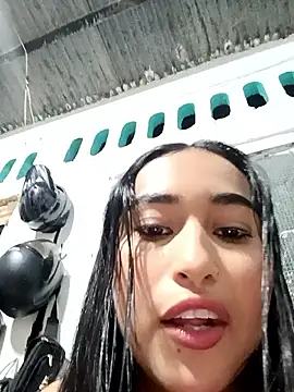 Snapshot of lunagamers chatting on February 2026 03:07:02 AM lunagamers online show from February 2026 03:07:02 AM