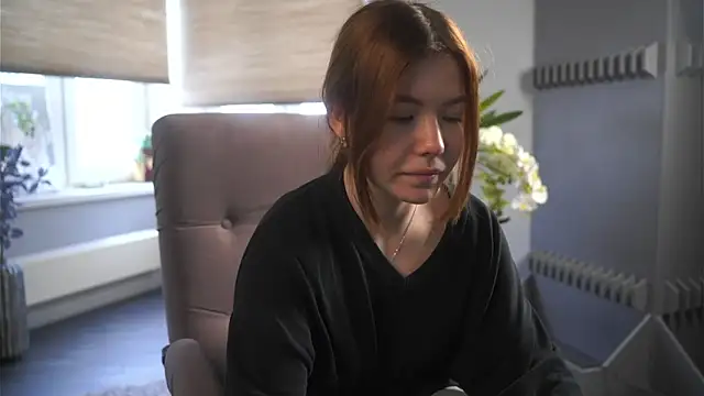 Snapshot of AyakoHuezo chatting on February 2026 11:43:02 AM AyakoHuezo online show from February 2026 11:43:02 AM