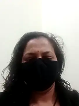 Snapshot of Desi_Heat_Couple chatting on February 2026 09:21:02 AM Desi Heat Couple online show from February 2026 09:21:02 AM