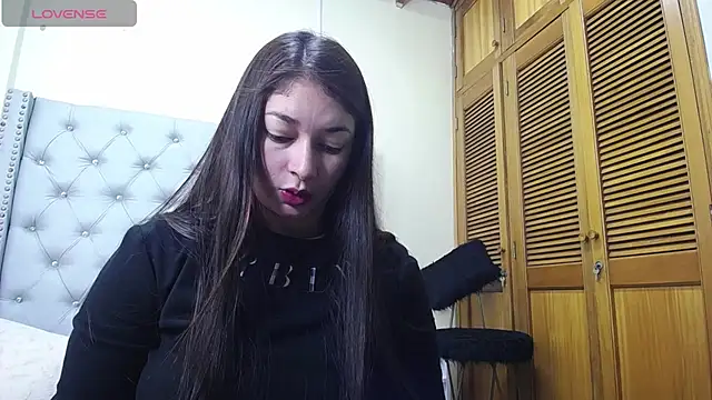 Snapshot of skarlett__36 chatting on March 2026 01:04:01 PM skarlett 36 online show from March 2026 01:04:01 PM