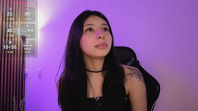 chloe bluee  online show from March 2026 11:21:02 AM