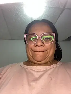 Snapshot of Melanny69x chatting on April 2026 06:00:02 AM Melanny69x online show from April 2026 06:00:02 AM