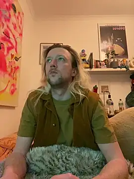 straightalex1995 online show from February 2026 05:09:02 PM