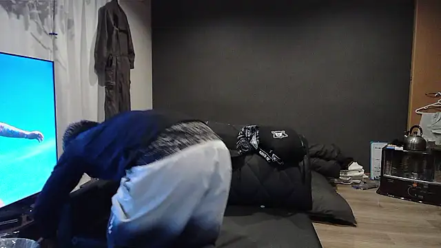 ryuaaaaa online show from April 2026 02:28:02 PM