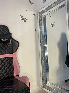 scarleth marquezz online show from March 2026 03:50:01 AM