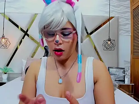 BellaSnowbunny online show from February 2026 08:10:02 PM