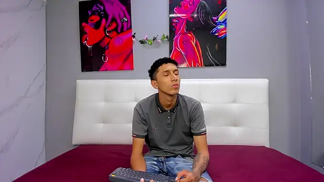 ahsly78Bryan online show from July 2026 08:33:02 PM