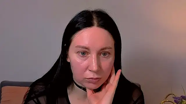 Snapshot of MiaFair chatting on February 2026 04:58:02 PM MiaFair online show from February 2026 04:58:02 PM