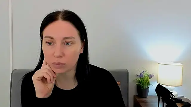 MiaFair online show from March 2026 04:12:02 PM