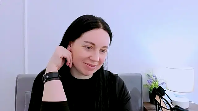 MiaFair online show from April 2026 03:31:01 PM