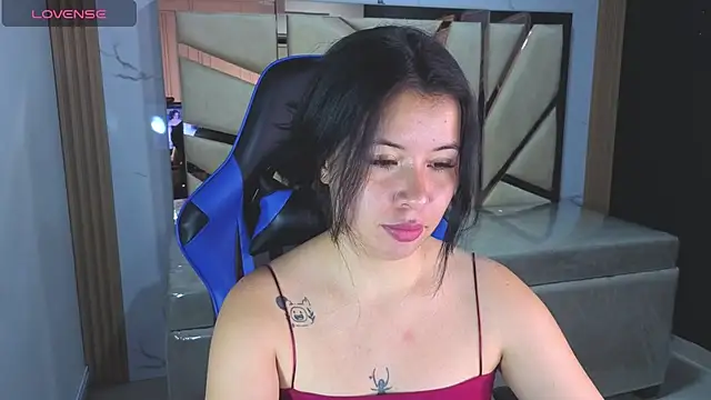 Kylia a online show from March 2026 07:53:02 PM