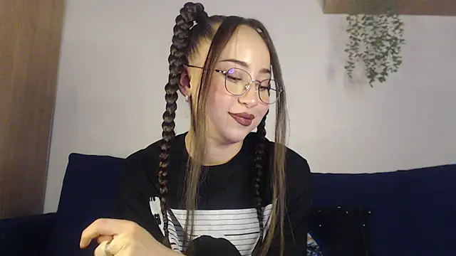 SPICYKC online show from April 2026 08:55:01 PM