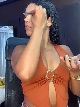 Miaafoxx   online show from April 2026 07:28:01 PM