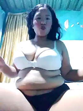 karimbrunette online show from March 2026 01:10:01 AM