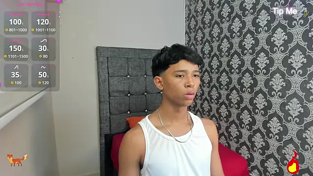 Snapshot of Little_Twink19x chatting on July 2026 08:02:01 PM Little Twink19x online show from July 2026 08:02:01 PM