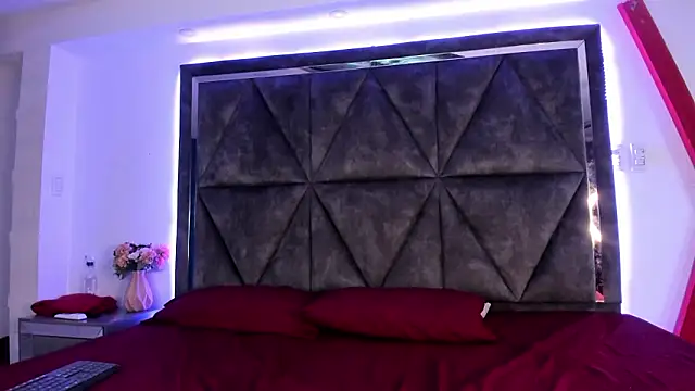 Snapshot of Miia_Grey_ chatting on February 2026 12:48:02 PM Miia Grey online show from February 2026 12:48:02 PM