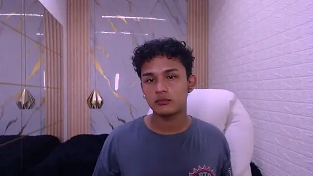 Snapshot of velvet_o chatting on February 2026 03:26:01 AM velvet o online show from February 2026 03:26:01 AM