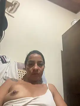 yesica2507 online show from February 2026 02:57:01 PM