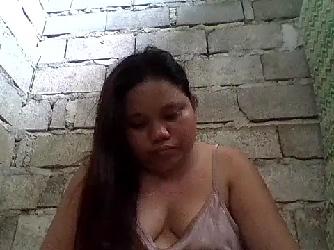 Snapshot of sweetlyn31 chatting on May 2026 02:19:02 AM sweetlyn31 online show from May 2026 02:19:02 AM