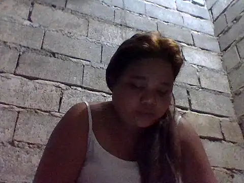 Snapshot of sweetlyn31 chatting on June 2026 04:17:02 PM sweetlyn31 online show from June 2026 04:17:02 PM