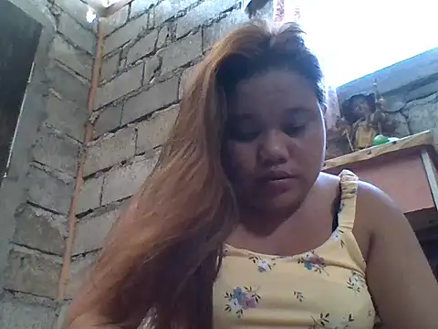 Snapshot of sweetlyn31 chatting on June 2026 05:41:01 AM sweetlyn31 online show from June 2026 05:41:01 AM