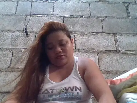 Snapshot of sweetlyn31 chatting on July 2026 05:36:01 AM sweetlyn31 online show from July 2026 05:36:01 AM