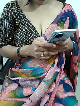 Vandana122 online show from March 2026 10:33:01 AM