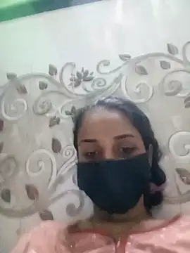 Vandana122 online show from May 2026 11:40:01 AM