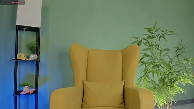 Snapshot of taticamomile chatting on March 2026 04:09:01 AM taticamomile online show from March 2026 04:09:01 AM